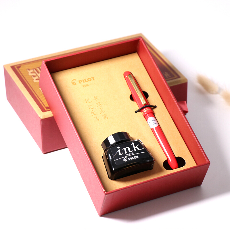 百樂(lè)（PILOT）FP-78G+鋼筆套裝   商務(wù)簽字筆練字送禮鋼筆墨水復(fù)古禮盒裝 (F尖紅色)_http://02394.cn/img/images/C201910/1571125715389.jpg