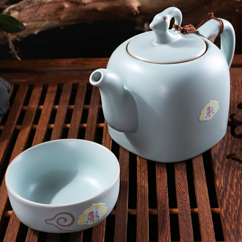 東道汝窯 功夫茶具套裝 吉羊如意茶組/限量版（天青色）_http://02394.cn/img/sp/437/701b7b77-63a2-43e8-8a61-990470a8f007.jpg