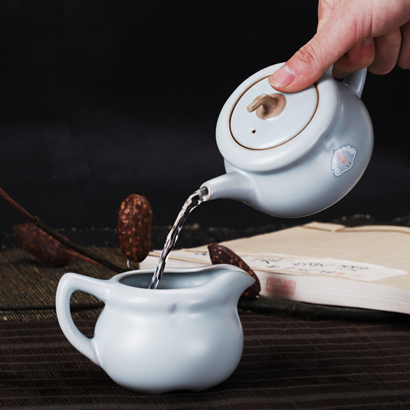 東道汝窯 整套功夫茶具 柿柿如意茶具套裝/1壺1海6杯（天青色）_http://02394.cn/img/sp/437/84414c0b-44d5-4cd1-8de1-ea397c8bfa85.jpg